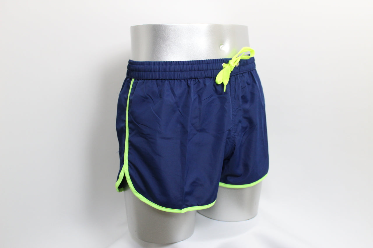 High-quality image of shortshort navy neon groen