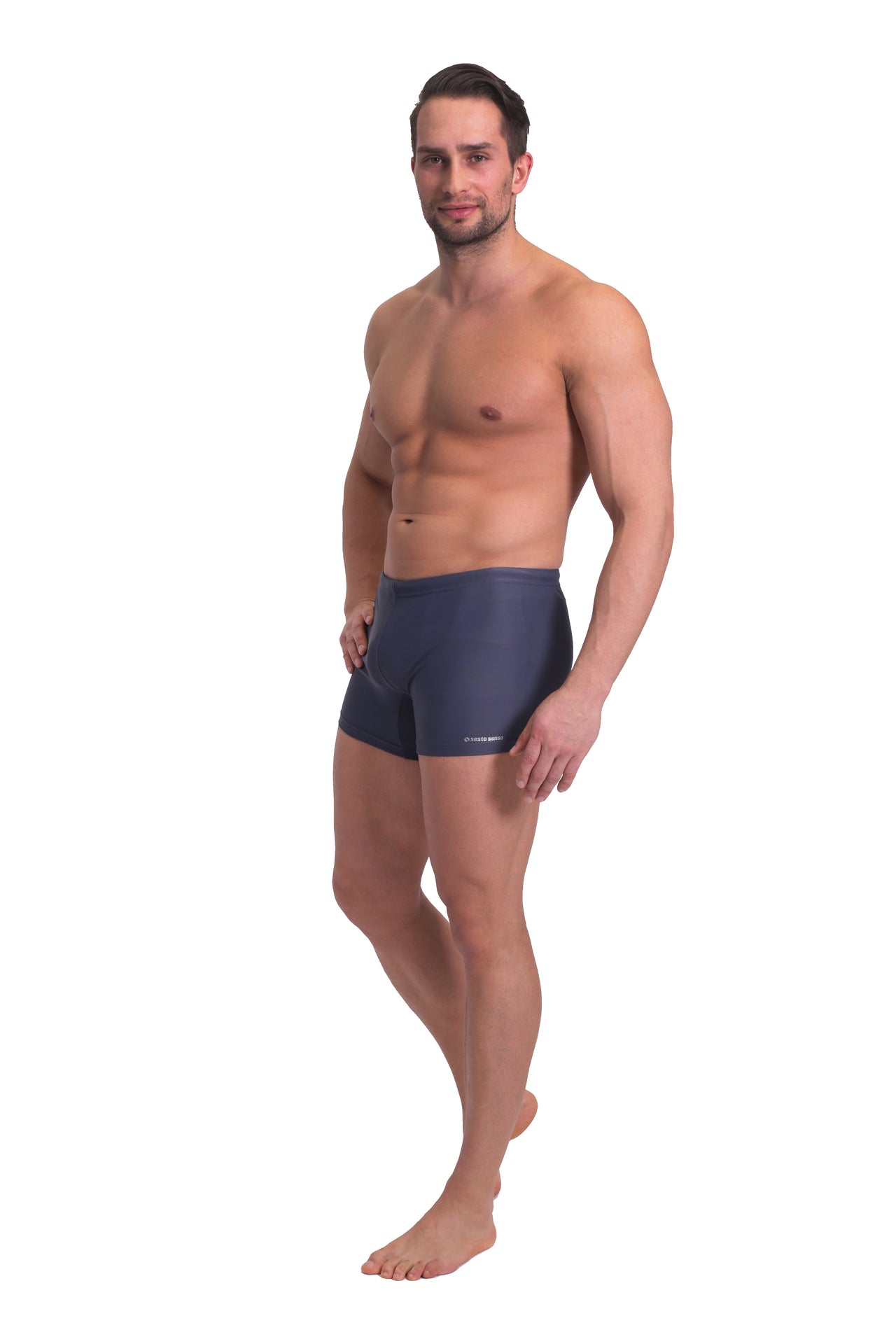 High-quality image of zwemboxer sporteon graphite