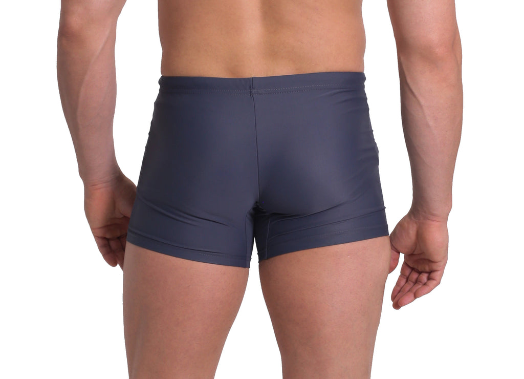 High-quality image of zwemboxer sporteon graphite